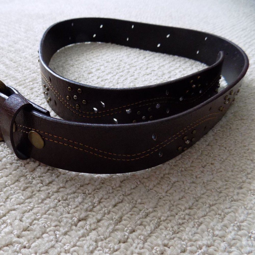 TILT STUDDED FAUX LEATHER BUCKLE BELT